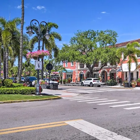 Coastal Downtown Naples Condo - Walk To The Beach! Exterior photo